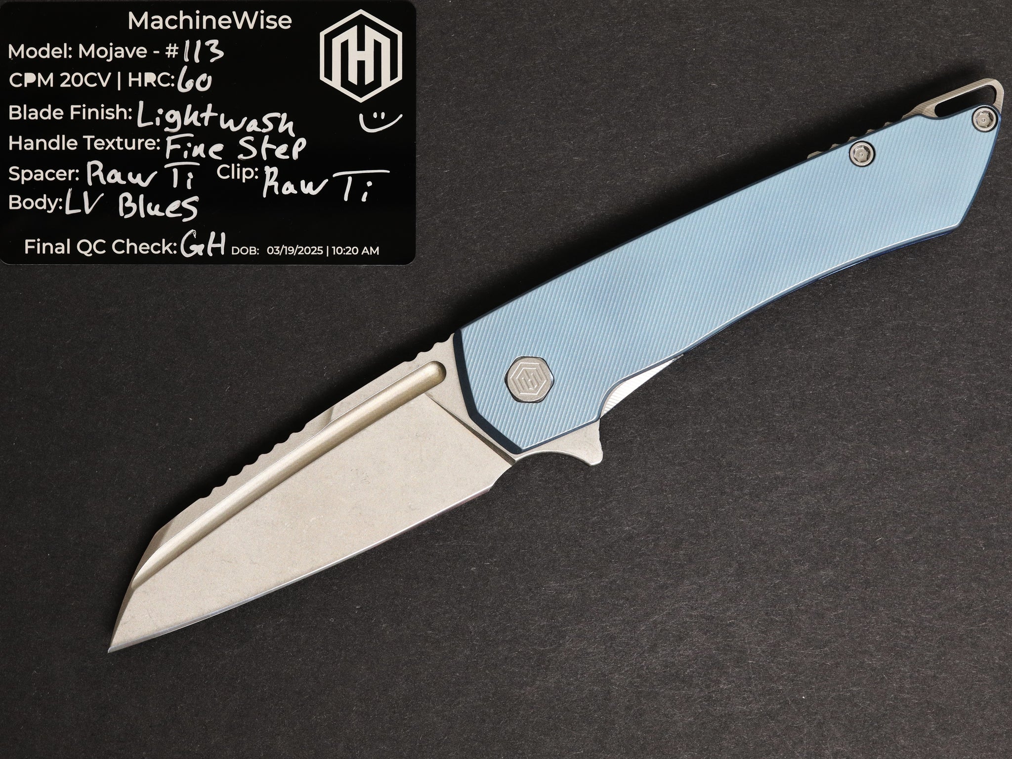 Mojave 0113 (Different Colored Handle Scales)