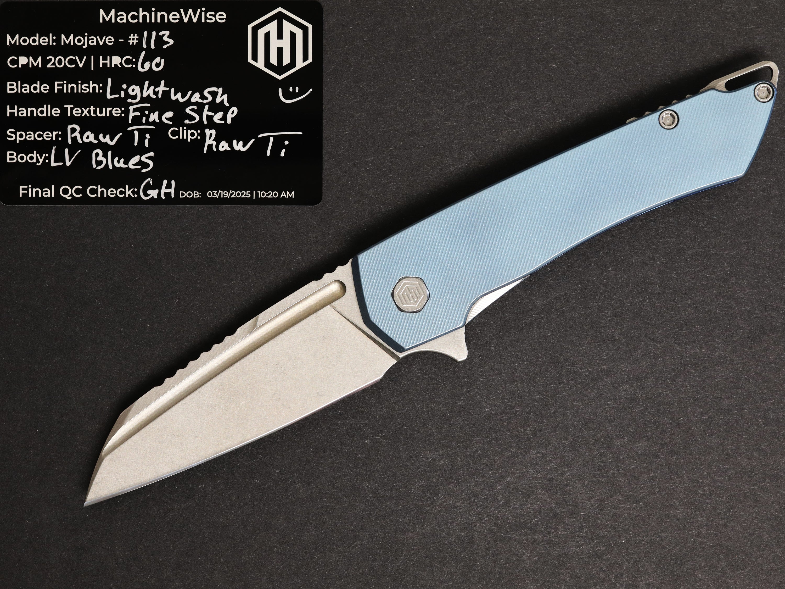 Mojave 0113 (Different Colored Handle Scales)
